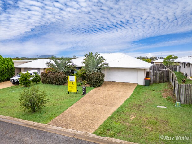 11 MADISON ROSE DRIVE, GRACEMERE.