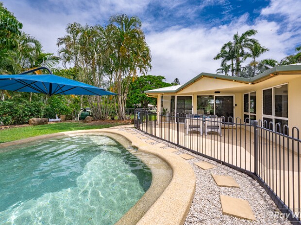 87-89 SONDRA LENA DRIVE, GLENLEE.